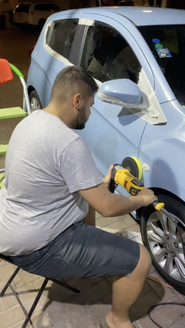 גיא בעשייה ובתחביבים