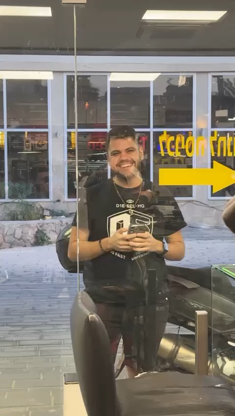 גיא בעבודה