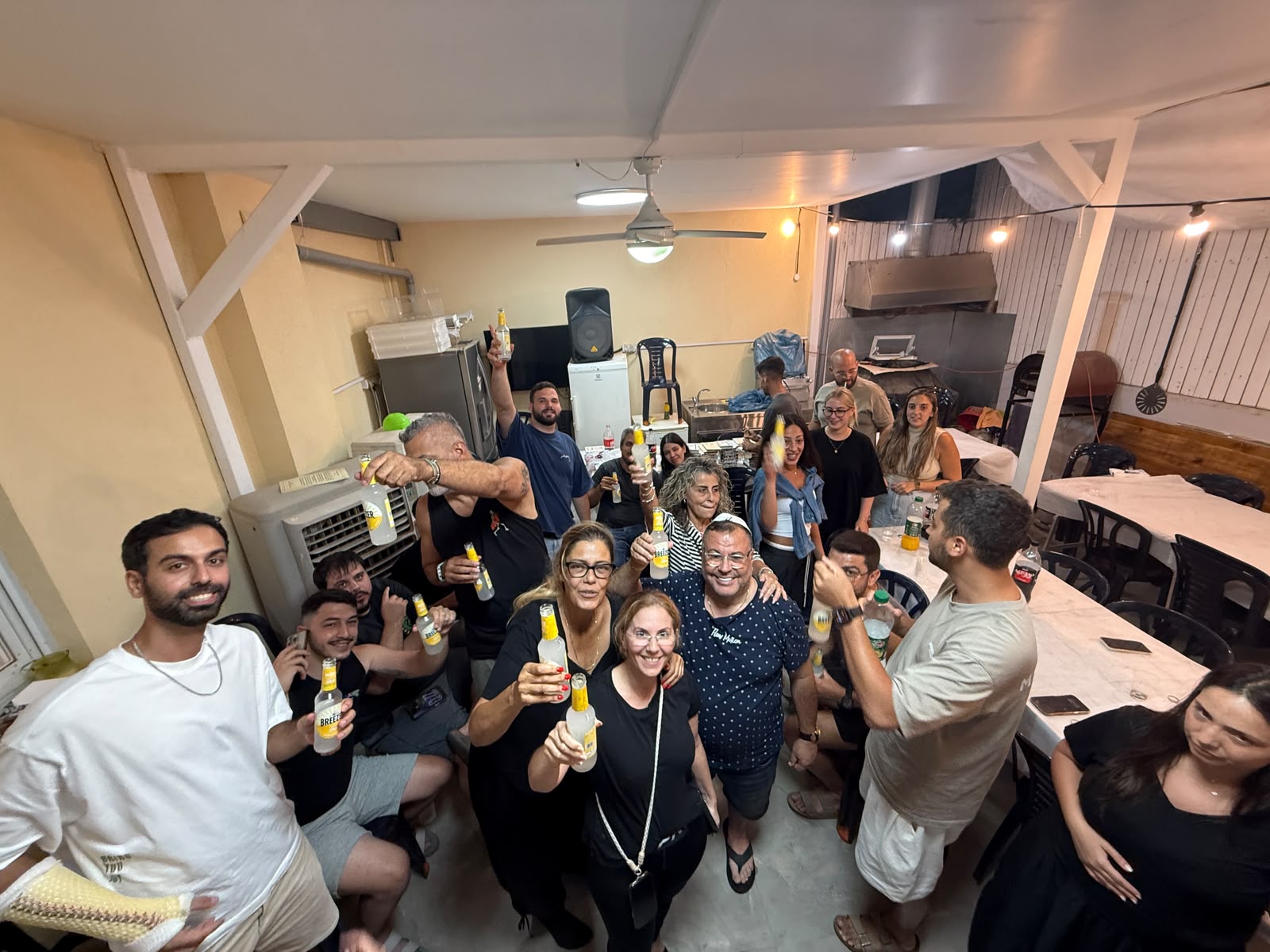 רגע מהחיים של גיא